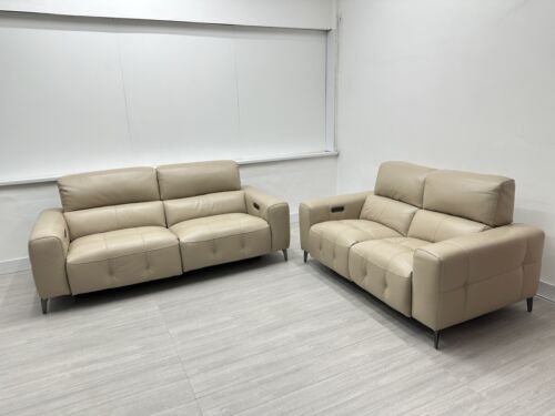 Furniture Village ‘New York’ 3 + 2 Seater in Vanilla Leather
