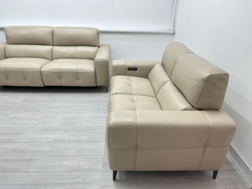 Furniture Village ‘New York’ 3 + 2 Seater in Vanilla Leather