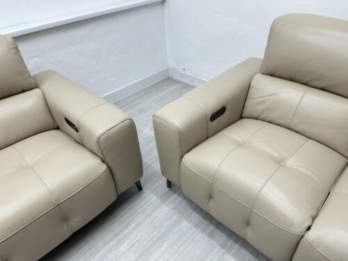 Furniture Village ‘New York’ 3 + 2 Seater in Vanilla Leather
