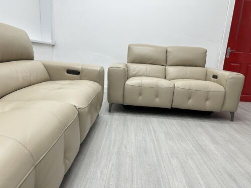 Furniture Village ‘New York’ 3 + 2 Seater in Vanilla Leather