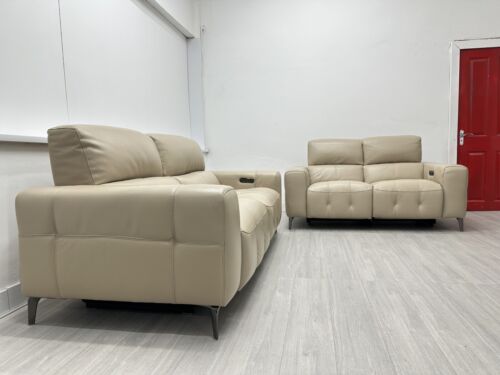 Furniture Village ‘New York’ 3 + 2 Seater in Vanilla Leather