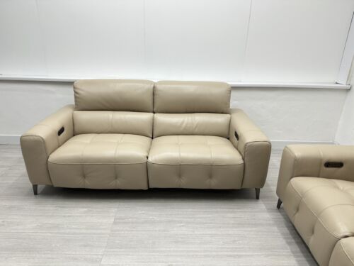 Furniture Village ‘New York’ 3 + 2 Seater in Vanilla Leather