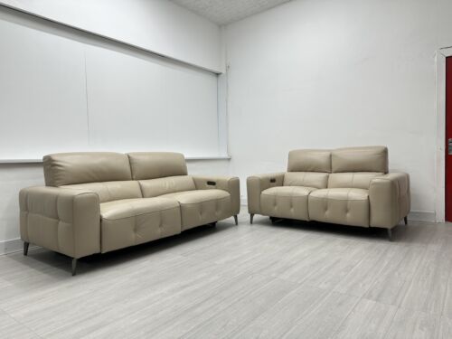 Furniture Village ‘New York’ 3 + 2 Seater in Vanilla Leather