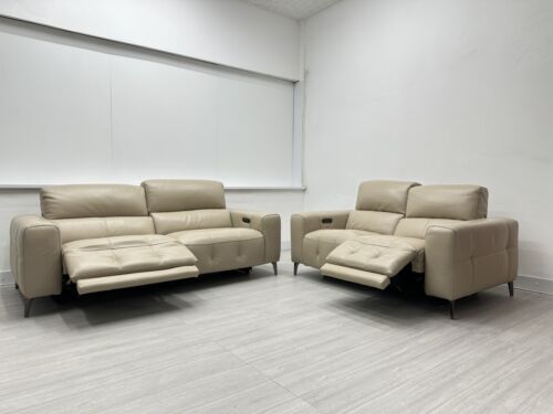 Furniture Village ‘New York’ 3 + 2 Seater in Vanilla Leather