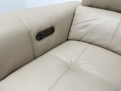 Furniture Village ‘New York’ 3 + 2 Seater in Vanilla Leather