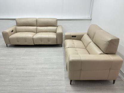 Furniture Village ‘New York’ 3 + 2 Seater in Vanilla Leather